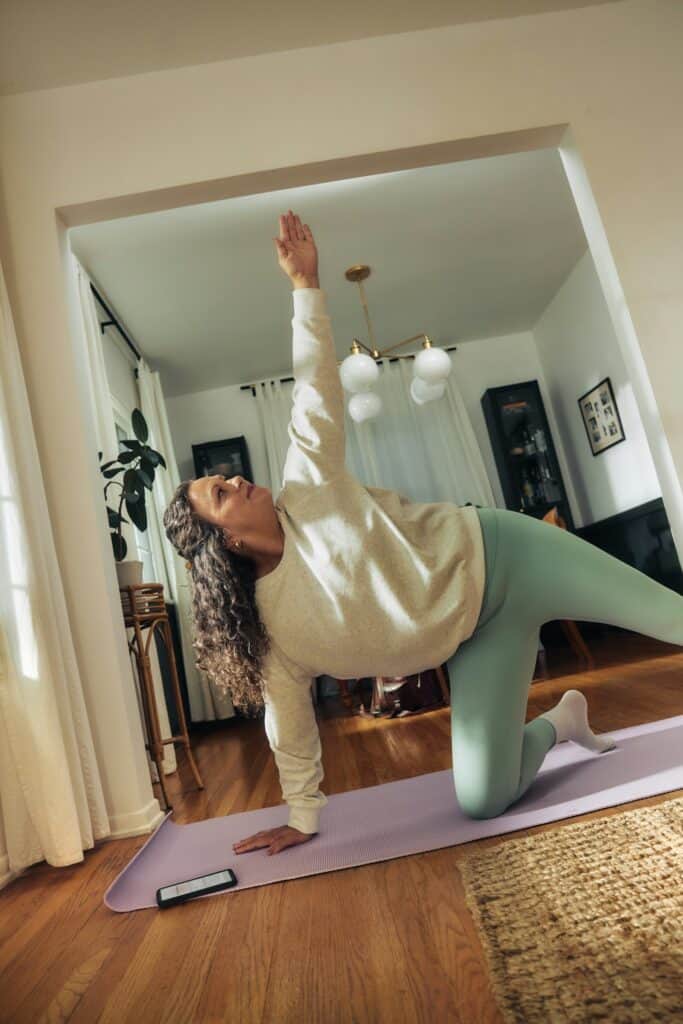 Reprendre le sport après 40 ans - exercice de mobilité en douceur